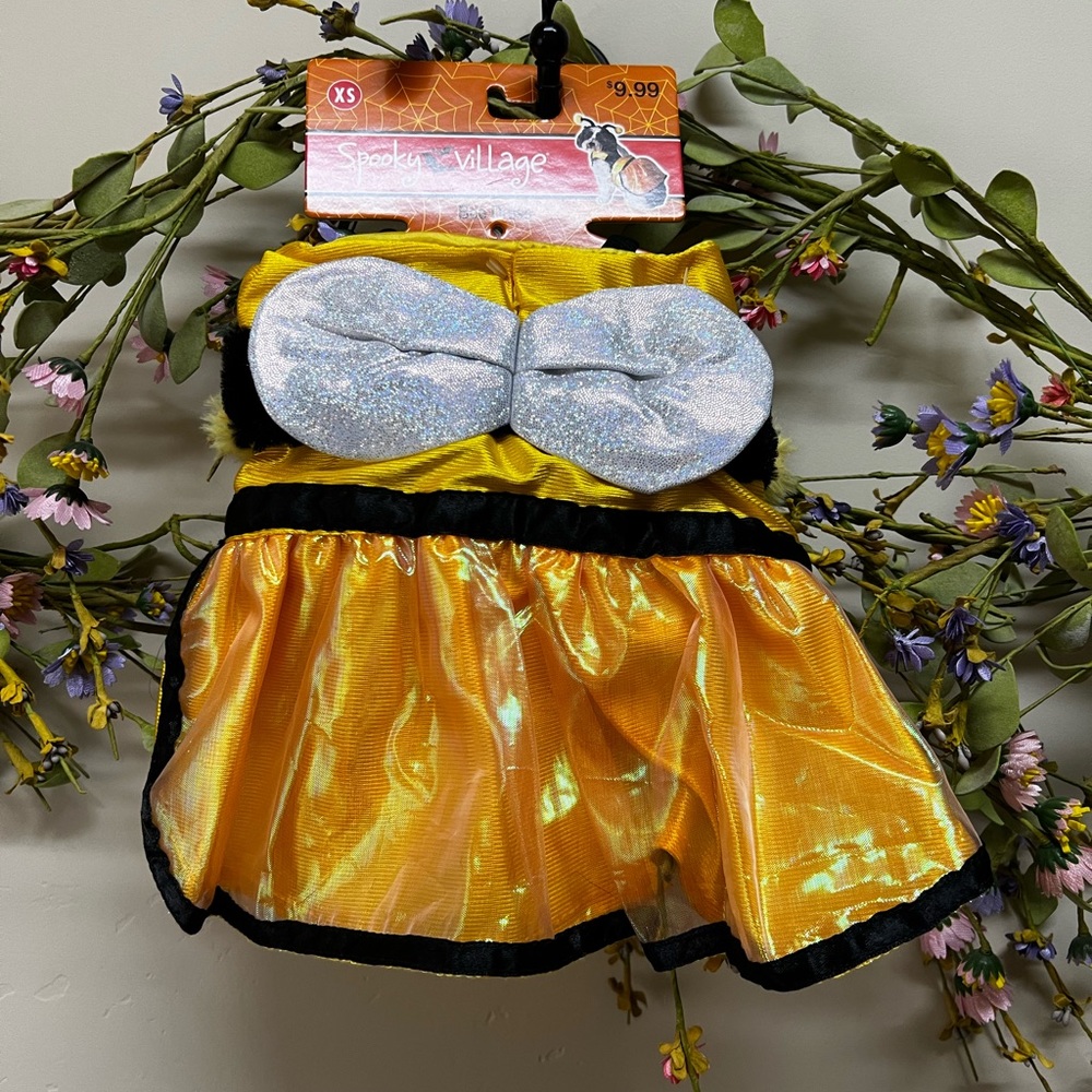 New with Tags Bumble Bee Dress Dog Halloween Costume 
For a small dog